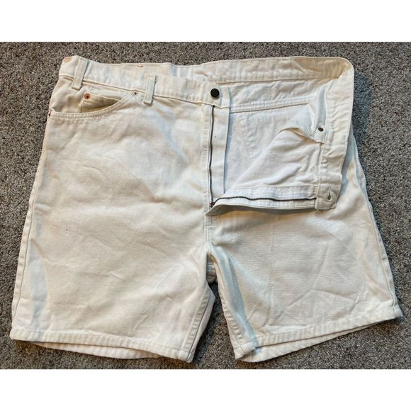 Vintage 70’s Mens Size 42” Levi’s 550 Relaxed Fit White Denim Shorts Made in USA - Picture 2 of 11